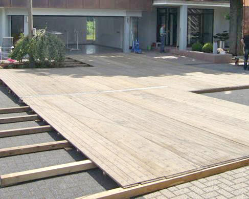 Holzboden - auch als Tanzfläche möglich ab 75m²